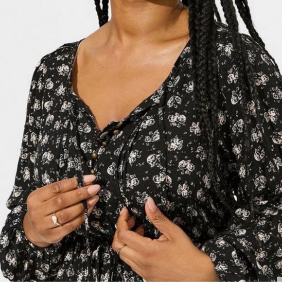 Torrid Midi Swiss Dot Pleat Long Sleeve Dress NWT - Picture 3 of 7